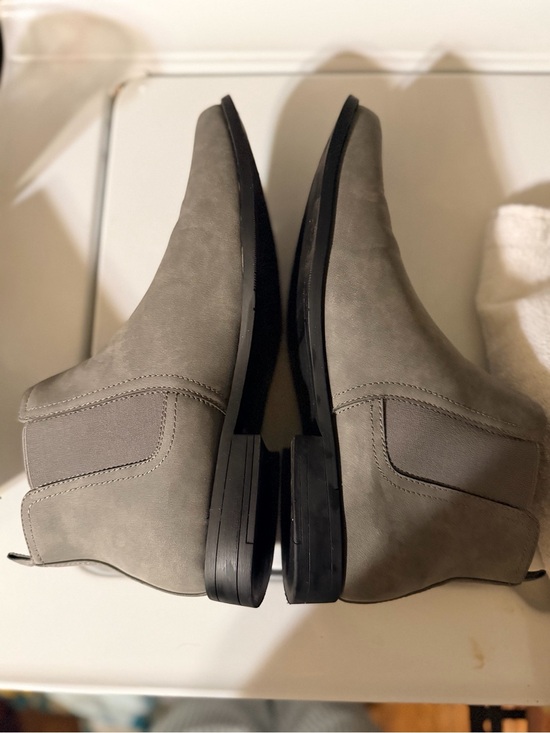 Perry Ellis Men\'s Gray Suede Chelsea Boots - Sleek Slip-On Style main image 4